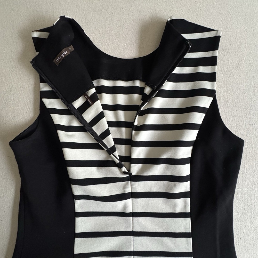 J. McLaughlin Black/White Striped Sleeveless Ponte Sheath Dress Size Small Zip - Picture 5 of 13
